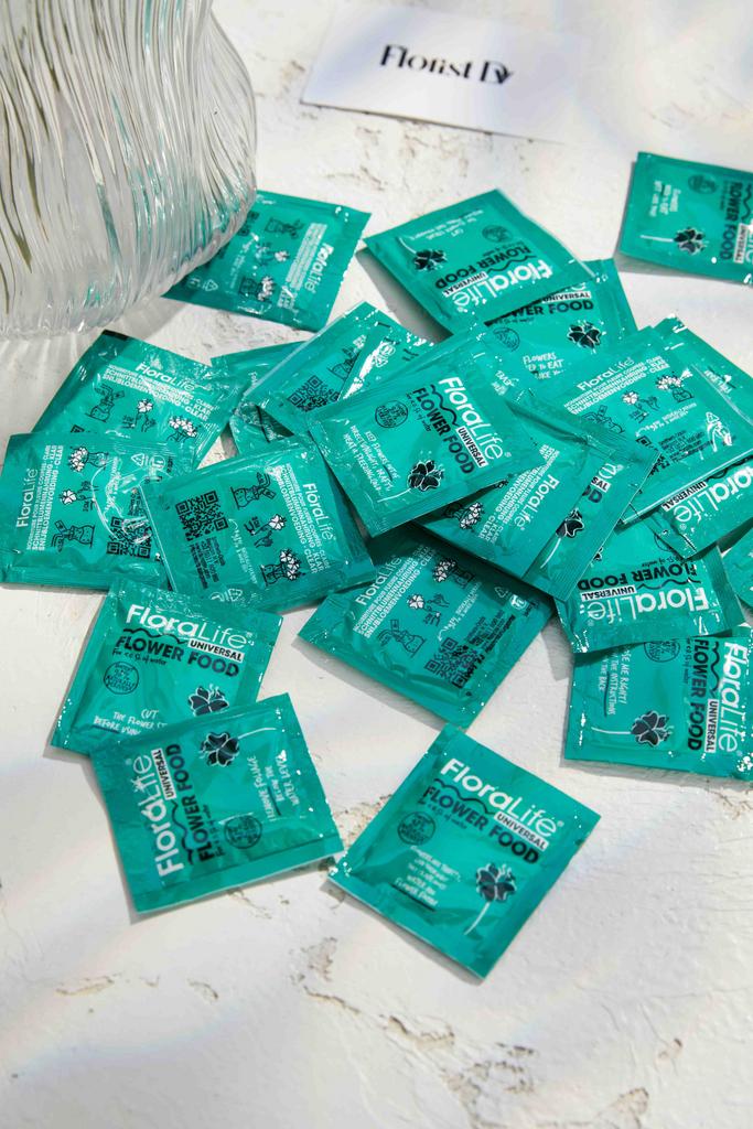 FLORALIFE Food Clear 300 Порошок, подкормка для срез. цветов, 50 шт/упак