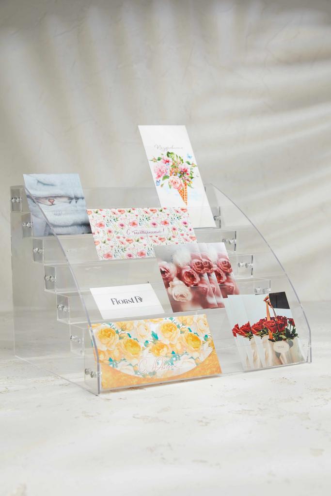 Акриловая стойка для открыток