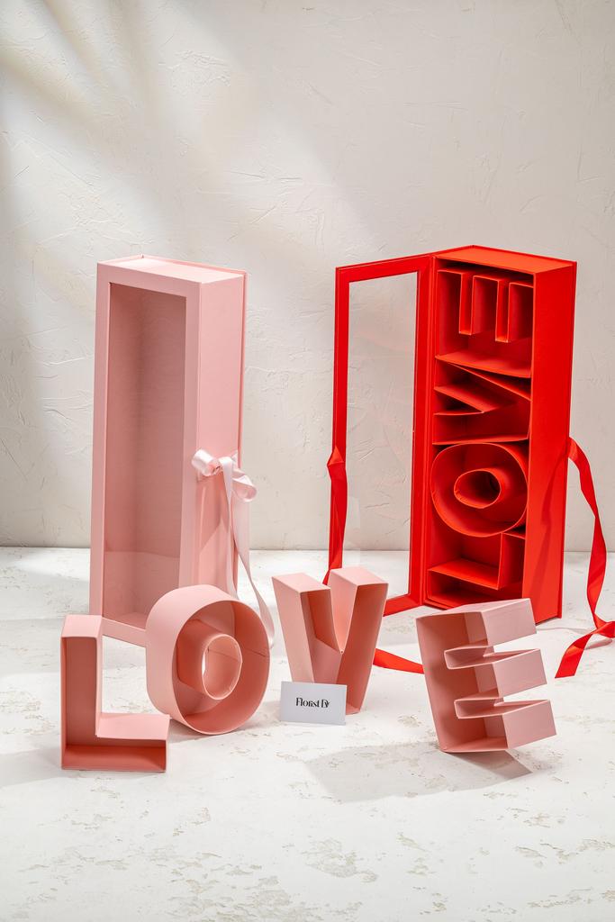 Бокс прозрачная крышка "LOVE"