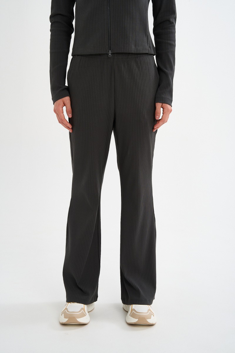 БРЮКИ ТРИКОТАЖНЫЕ ANTA COMMUTE KNIT TRACK PANTS