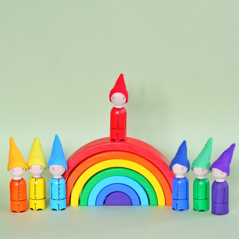 Большая радуга и Гномы в колпачках. Радужные цвета