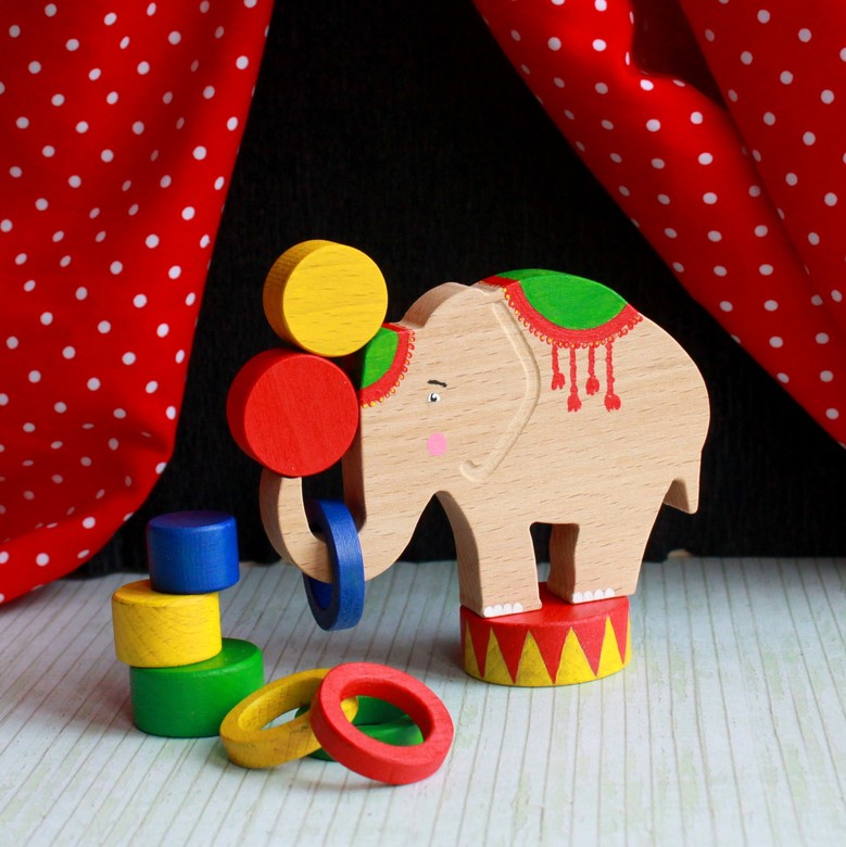 Цирковой слон