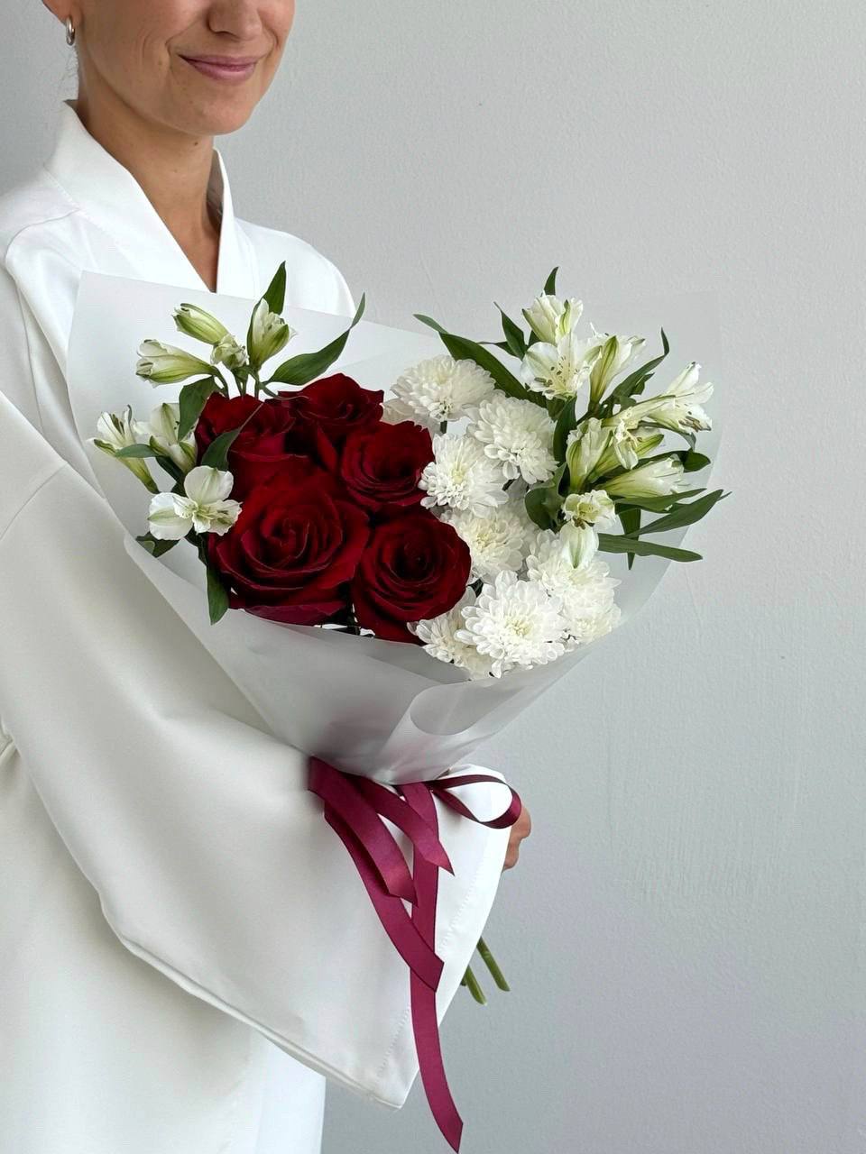 Сборный букет с розами M