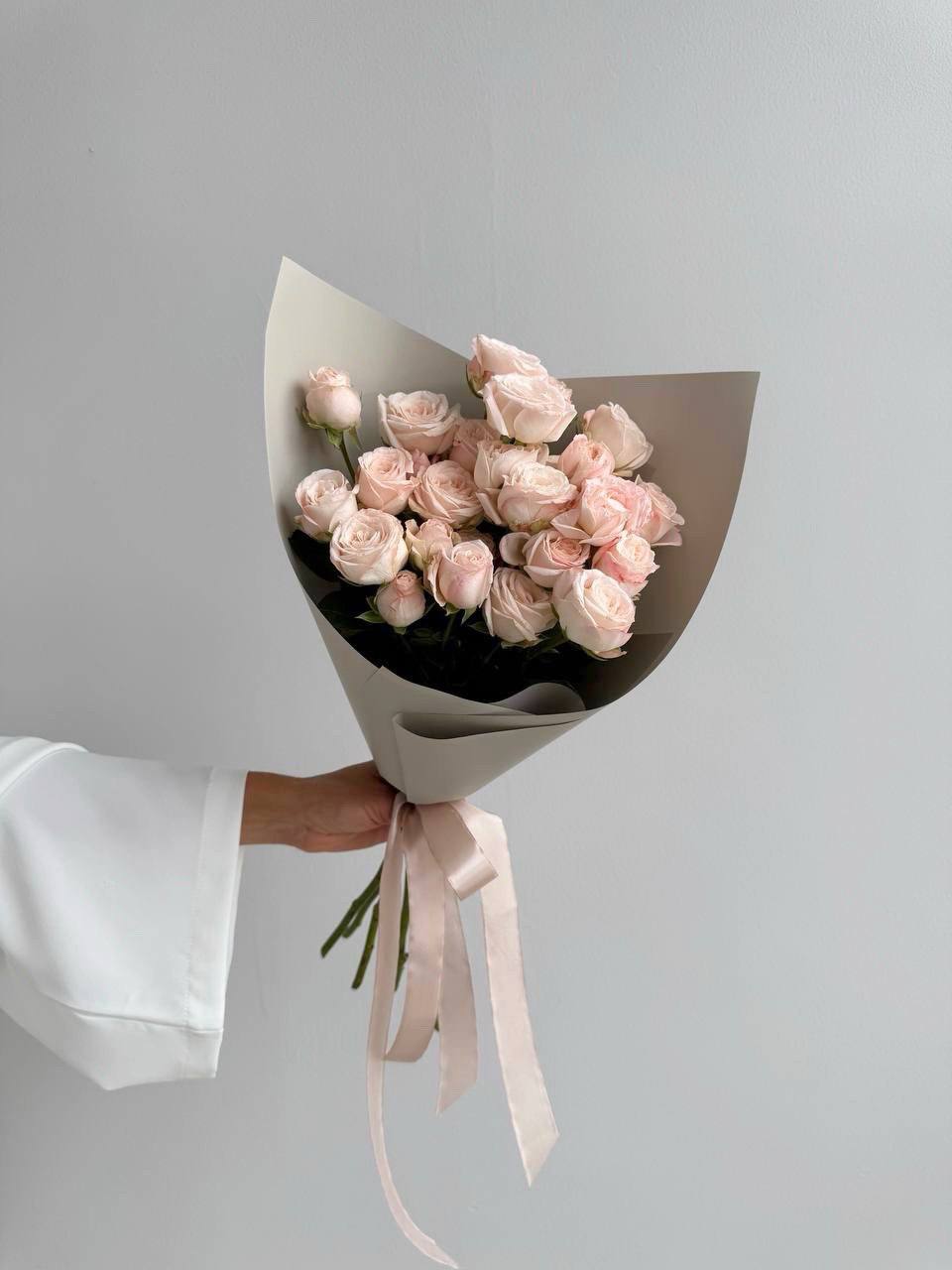 Кустовые пион. розы Бомбастик 7 шт