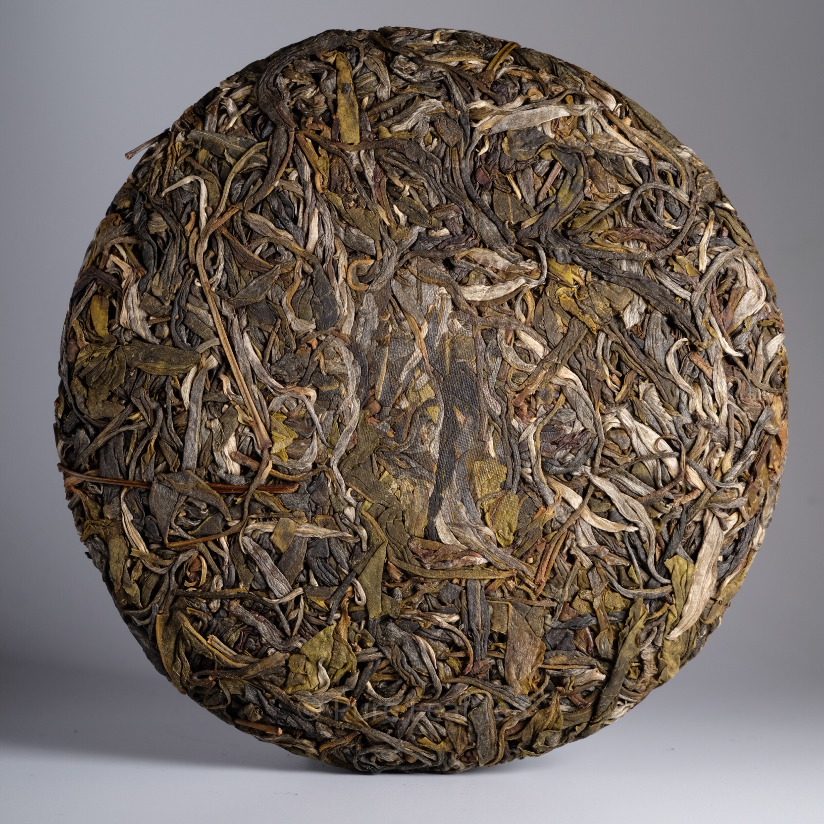 Шен Пуэр со старых древьев горы Айлаошань 2024г 200гр