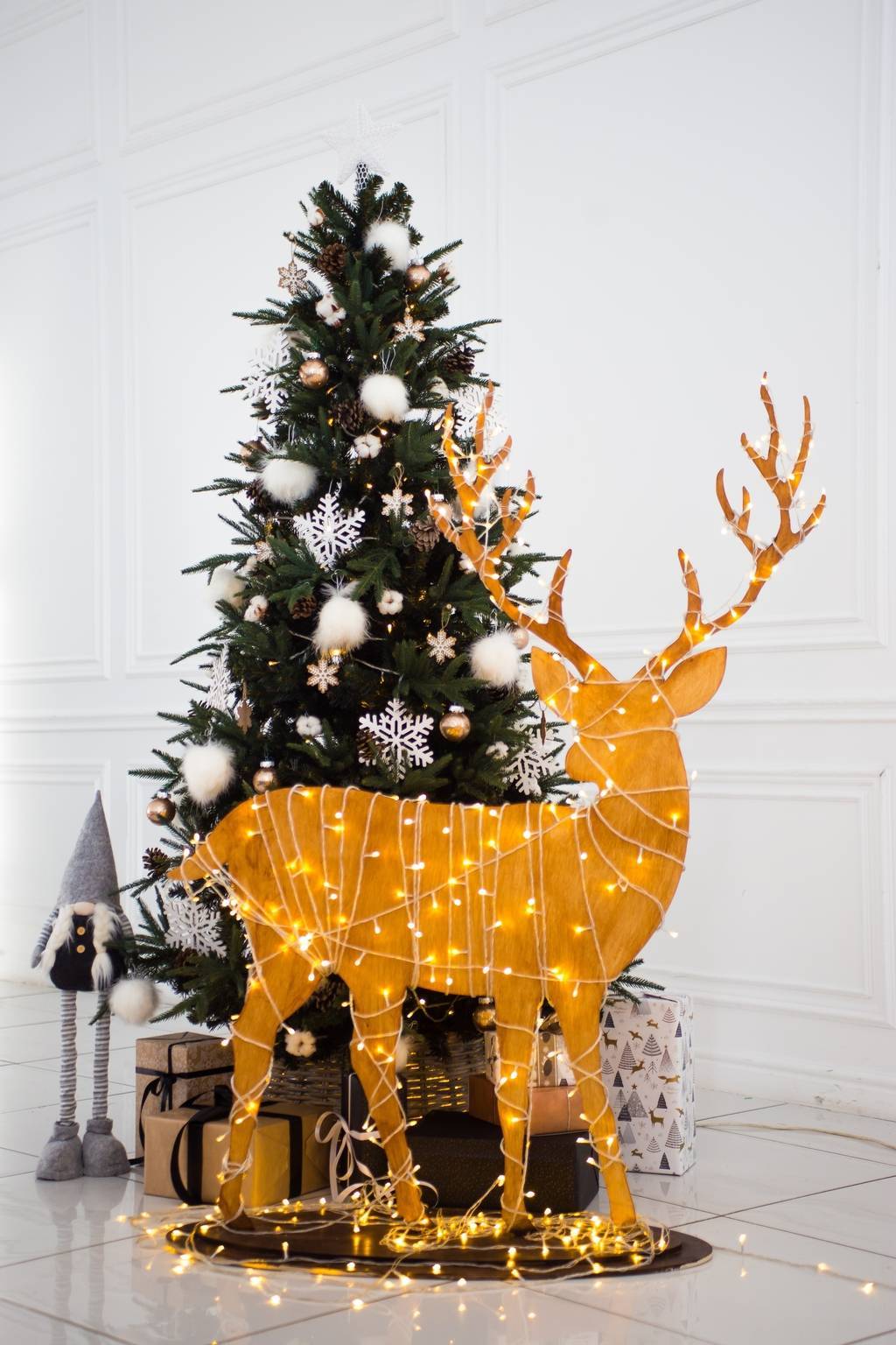 Декоративный олень светодиодный для фотозоны