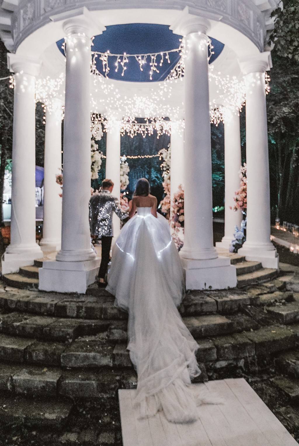 светодиодная бахрома мерцающая  для свадьбы