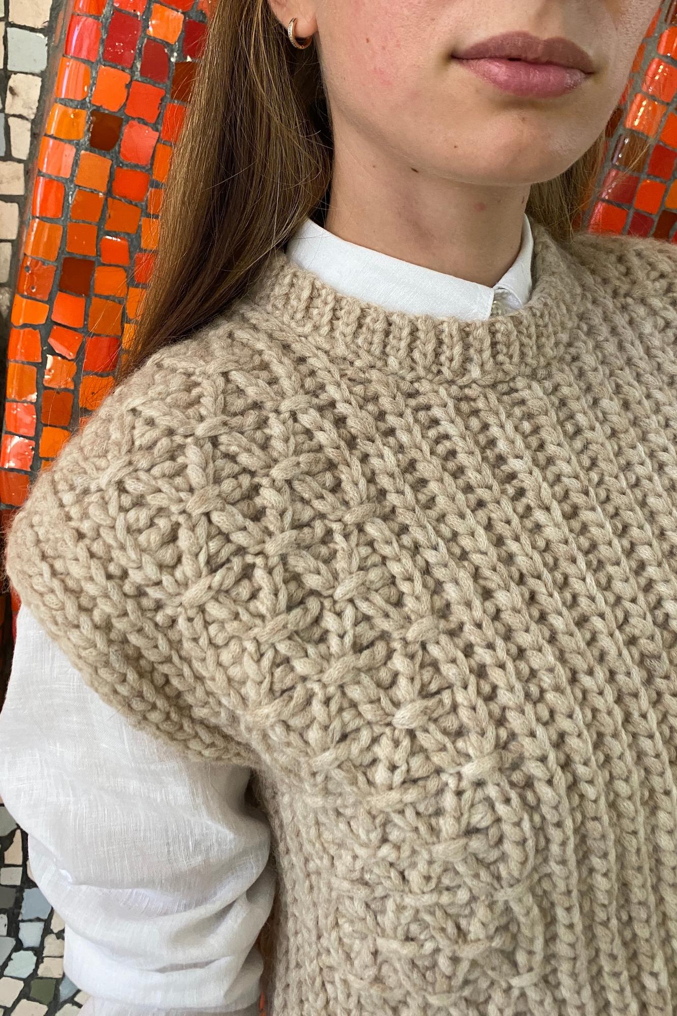 МК "Жилет с аранами" крючком