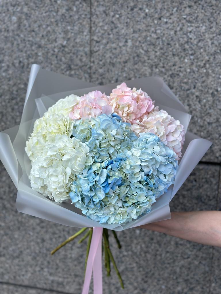 МОНОБУКЕТ ИЗ ГОРТЕНЗИЙ 124