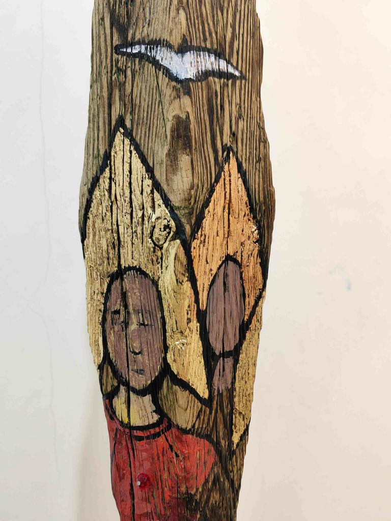 "Красный хоровод" Тотемный столб  137х23х23см