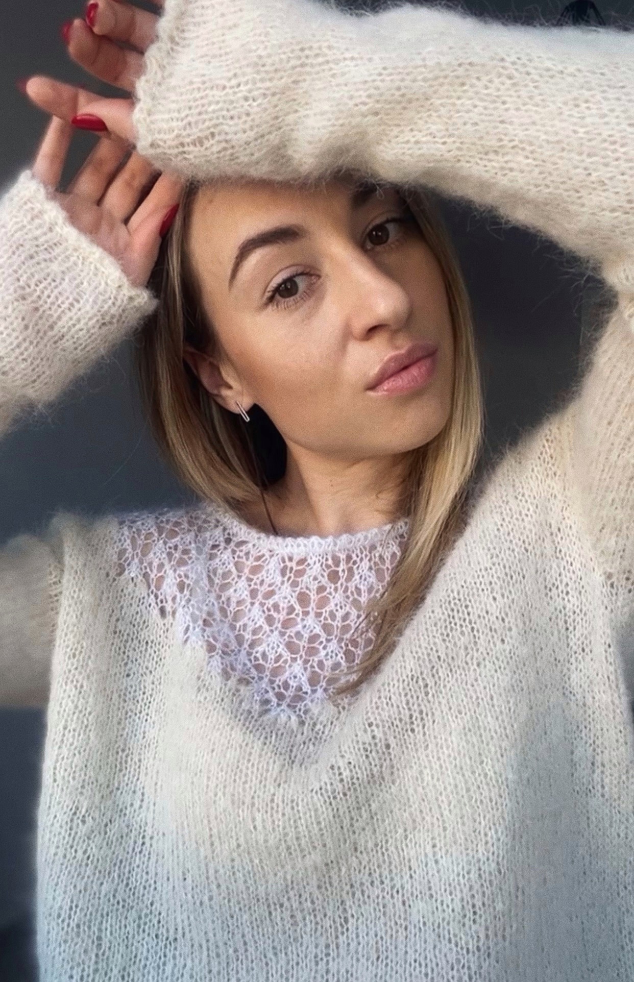 Описание джемпера #Кокетливый_ажур + техника "Интарсия"