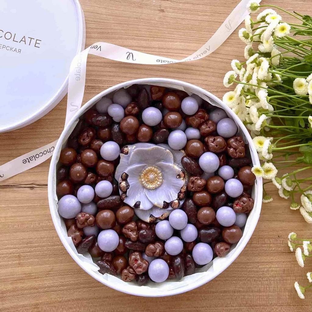 Ассорти фирменных шоколадных драже "Лаванда"