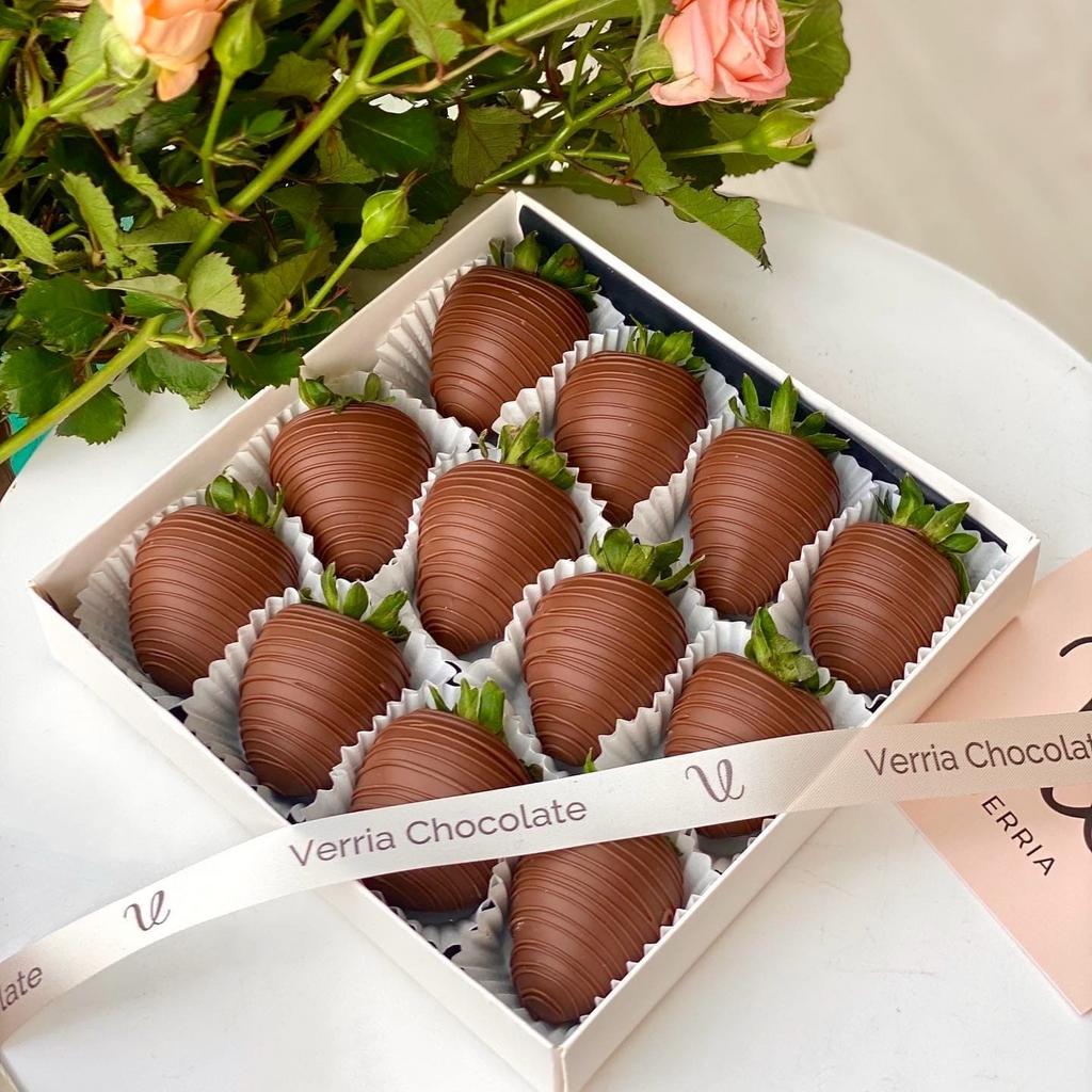 Клубника в шоколаде "Classic" (12-16 ягод)