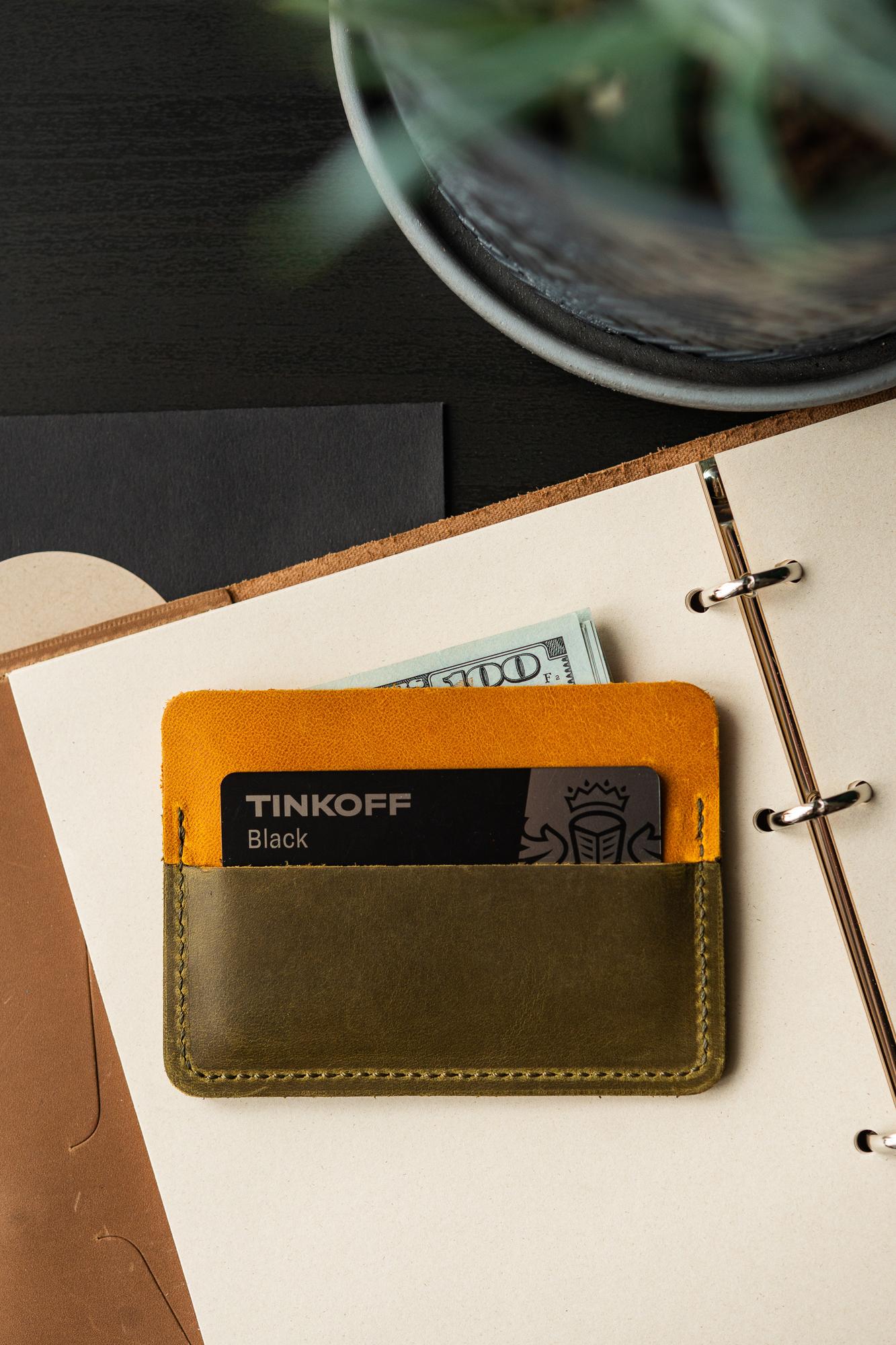 Картхолдер из натуральной кожи / Кожаная визитница на 3 отделения / Кредитница для карт