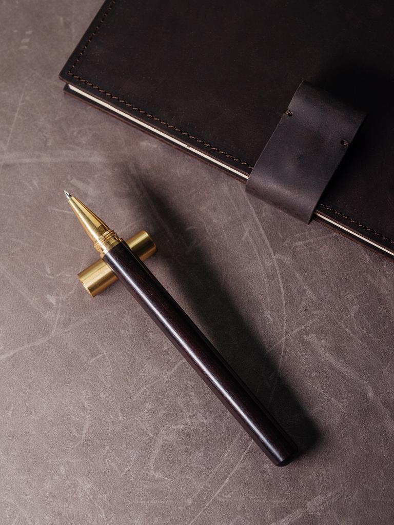 Красивая гелевая ручка с корпусом из натурального дерева и латуни, деревянная подарочная ручка черная