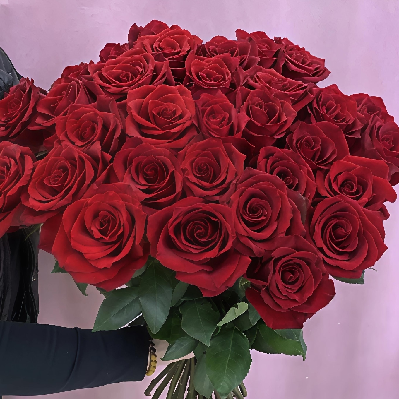 Букет из 31 красной розы
