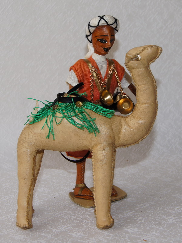 Кукла Водовоз на верблюде, Марокко, 17 см (700419)