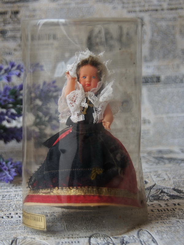 Французская сувенирная кукла, 9 см (1400673)
