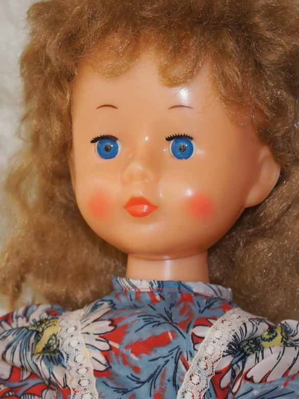 Нина в оригинальной одежде, с этикеткой, 70 см