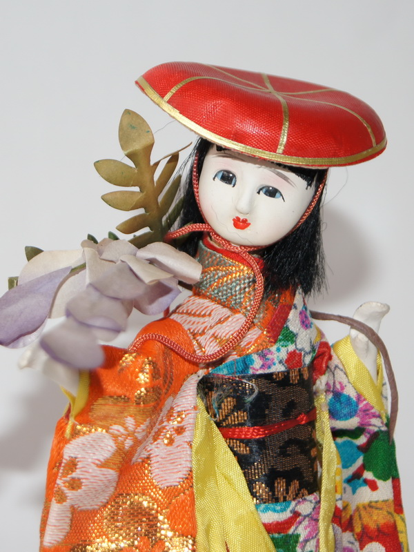 Японская миниатюрная куколка с цветами, 15 см, Япония, 70-е г. (500943)