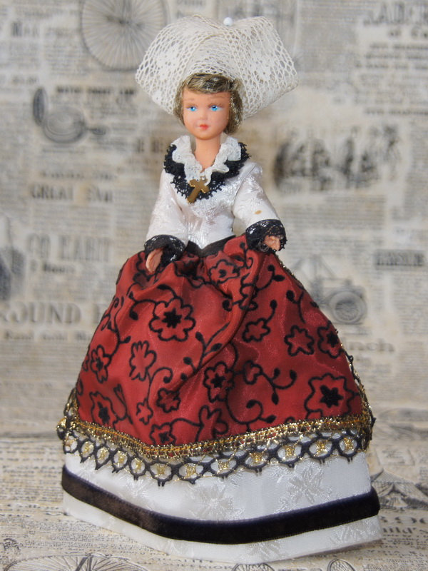 Французская сувенирная кукла, Petitcollin, 13 см (2007304)