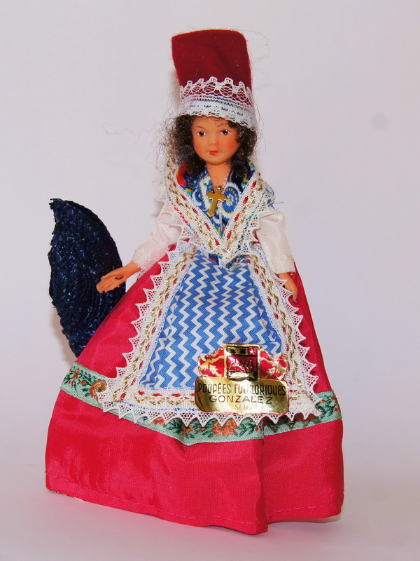 Французская кукла в народном костюме, 14 см (2007793)