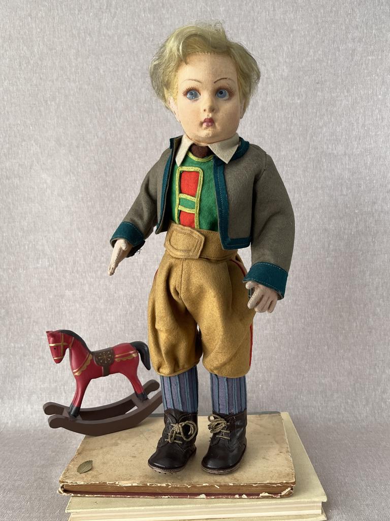 Антикварная кукла