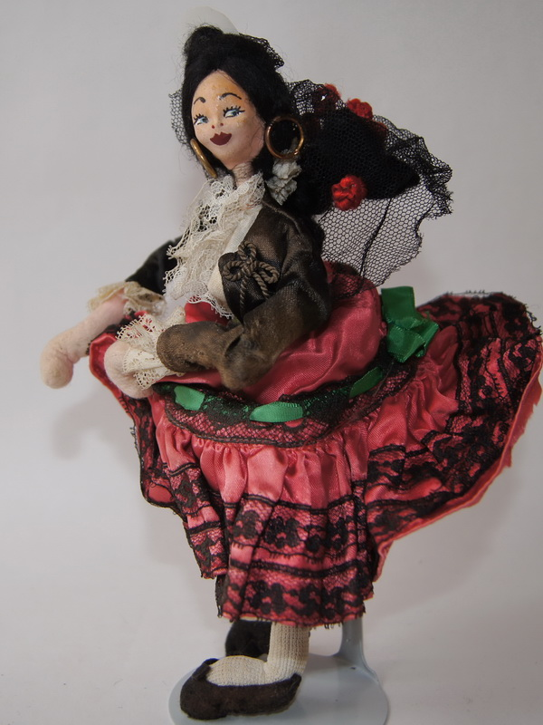 Характерная испанская кукла, 21 см