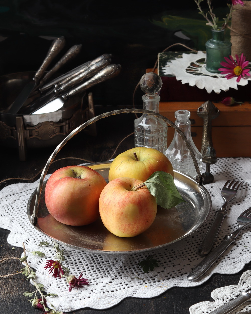 Ваза с ручкой, металл, СССР