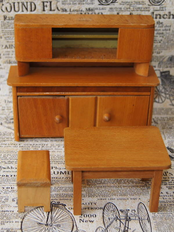 Мебель для кукол, Германия