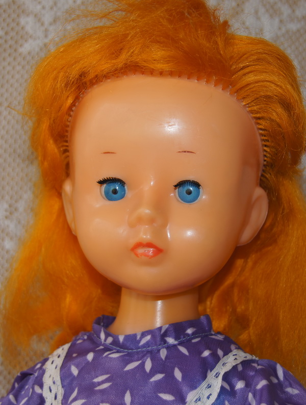 Шагающая кукла Нина, в оригинальной одежде, 70 см