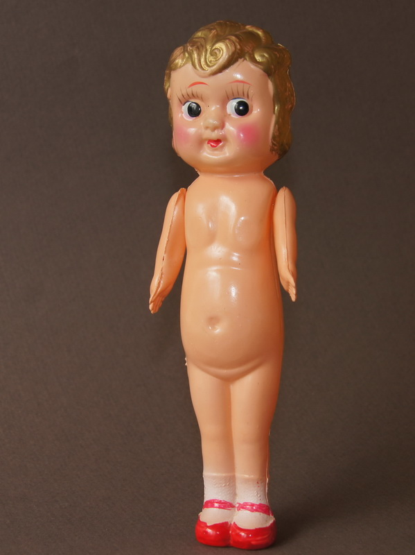 Девочка с золотыми волосами ,1930 г., 17 см