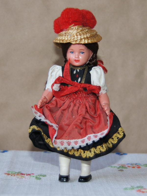 Куколка Shildkrot, 13 см