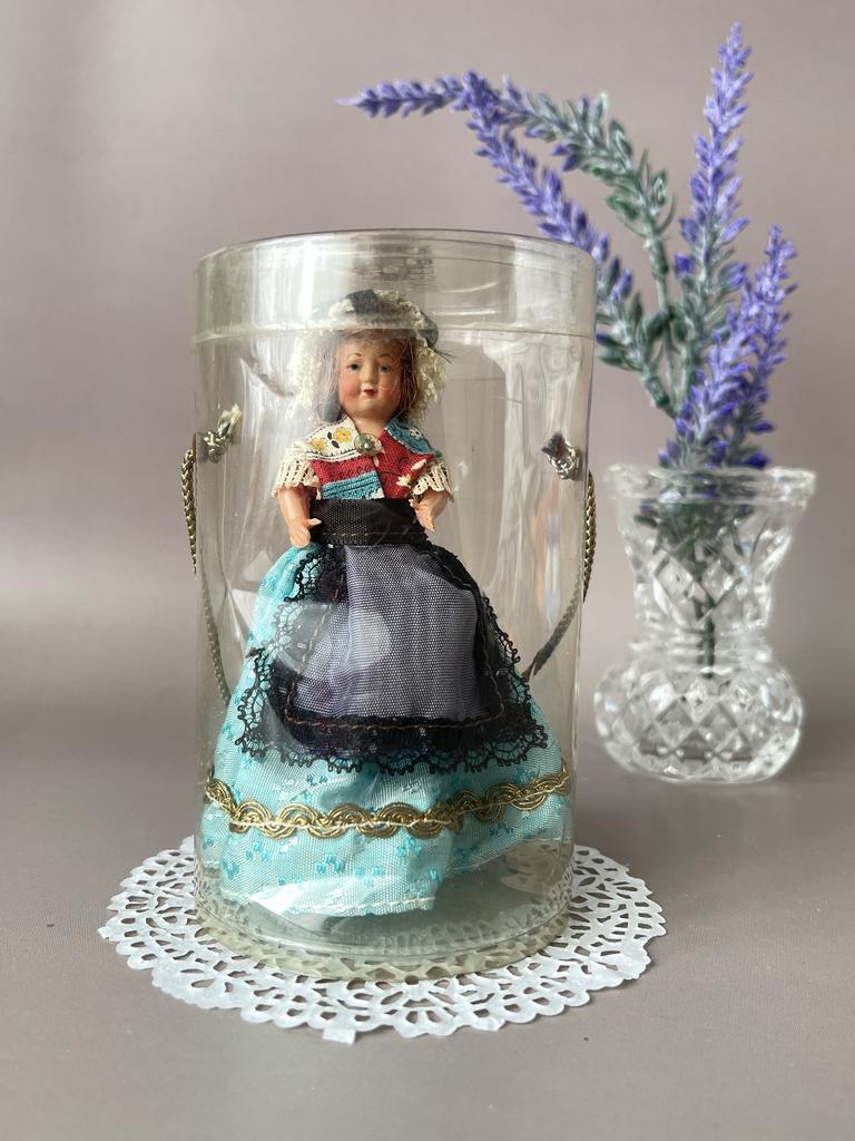 Старинная мини куколка Petitcollin в упаковке