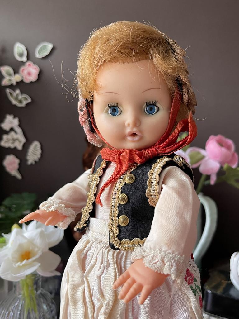 Французская кукла Bella, 27 см (арт.300689)