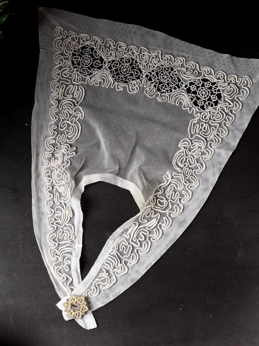 Старинное кружево, антикварное кружево, старинная кукла, одежда для кукол