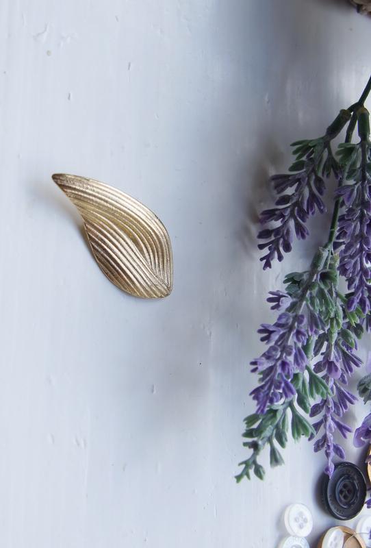 Брошь винтажная "Золотой лист"