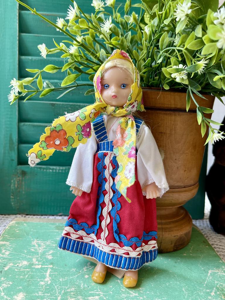 Кукла "В русском костюме"  этикеткой, 18 см