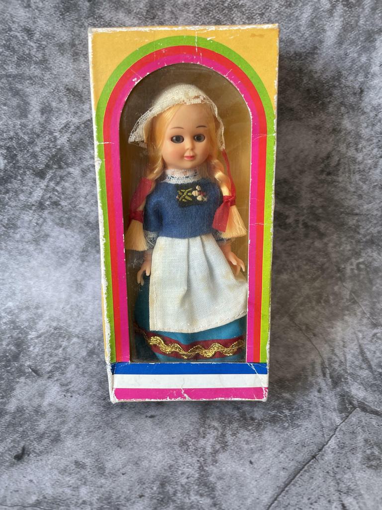 Куклы в национальных костюмах