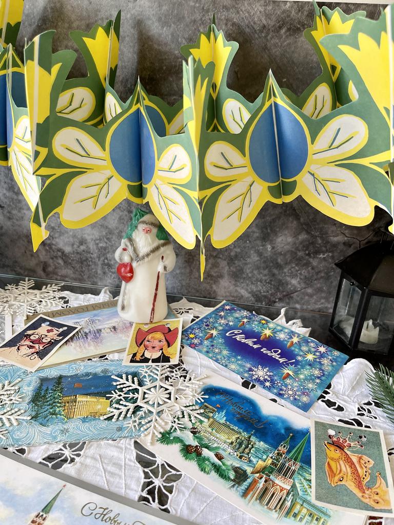 Новогодние бумажные гирлянды, елочные игрушки СССР