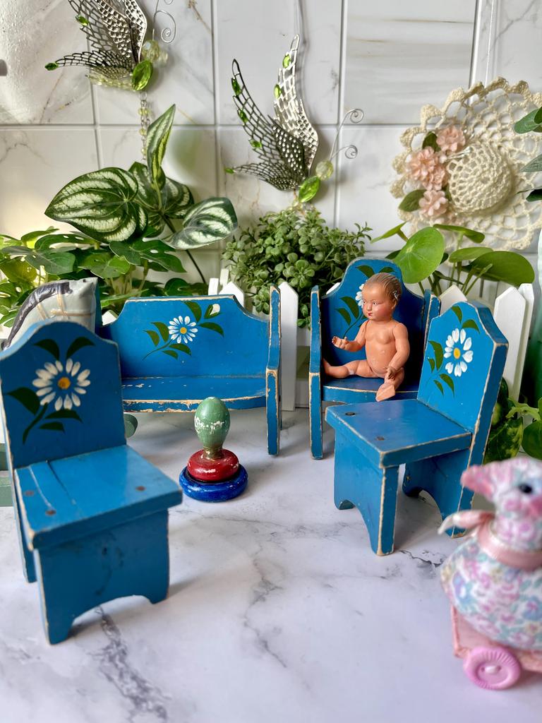 Мебель для кукол