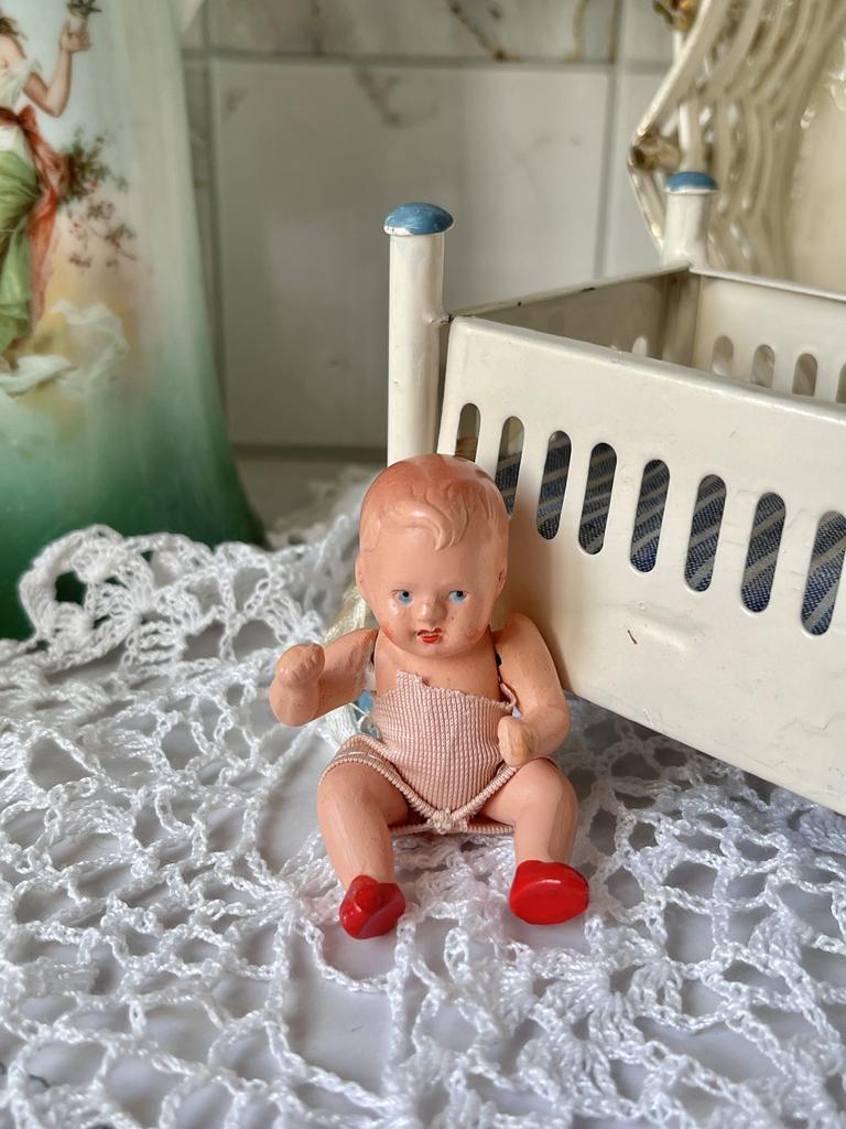 Старинный керамический пупсик