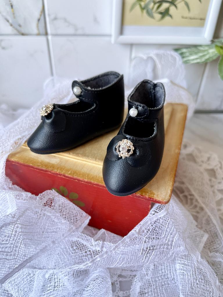 Туфли с застежкой бусинка; 72 мм