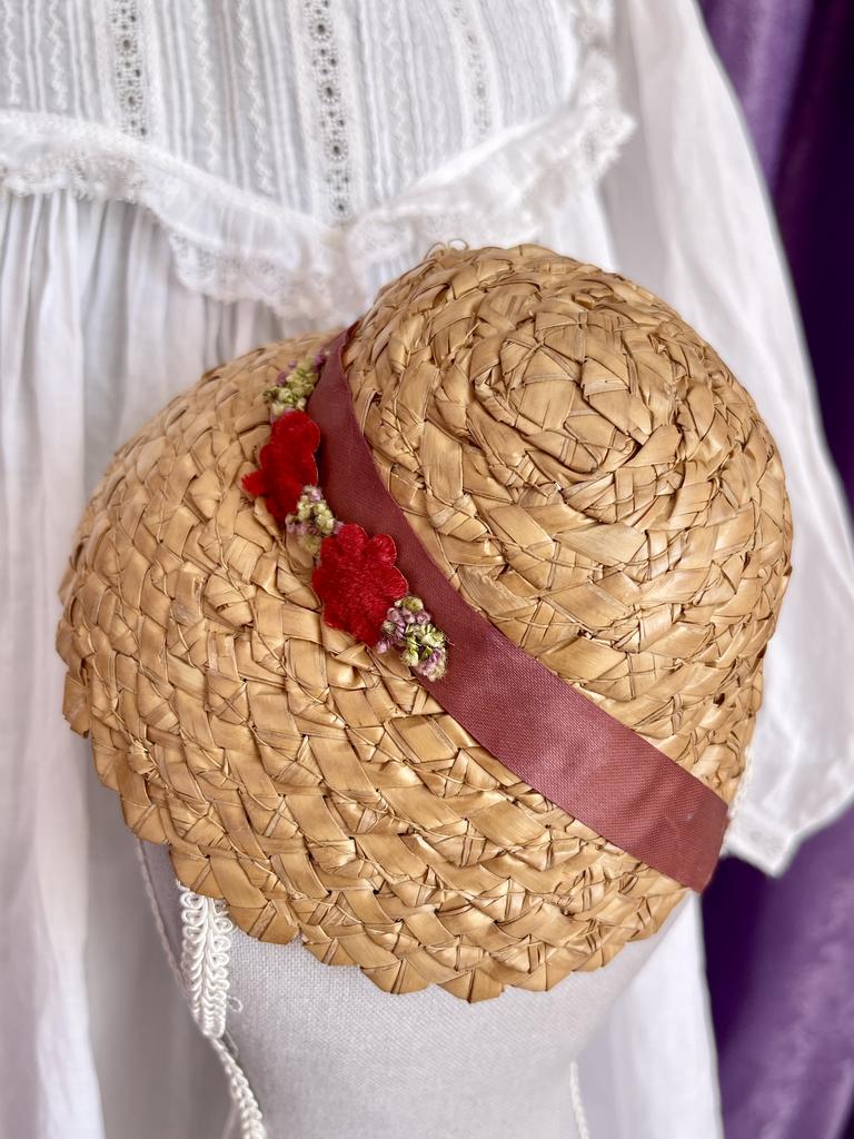 Шляпка антикварная кукольная