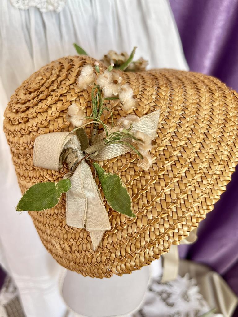 Шляпка антикварная кукольная