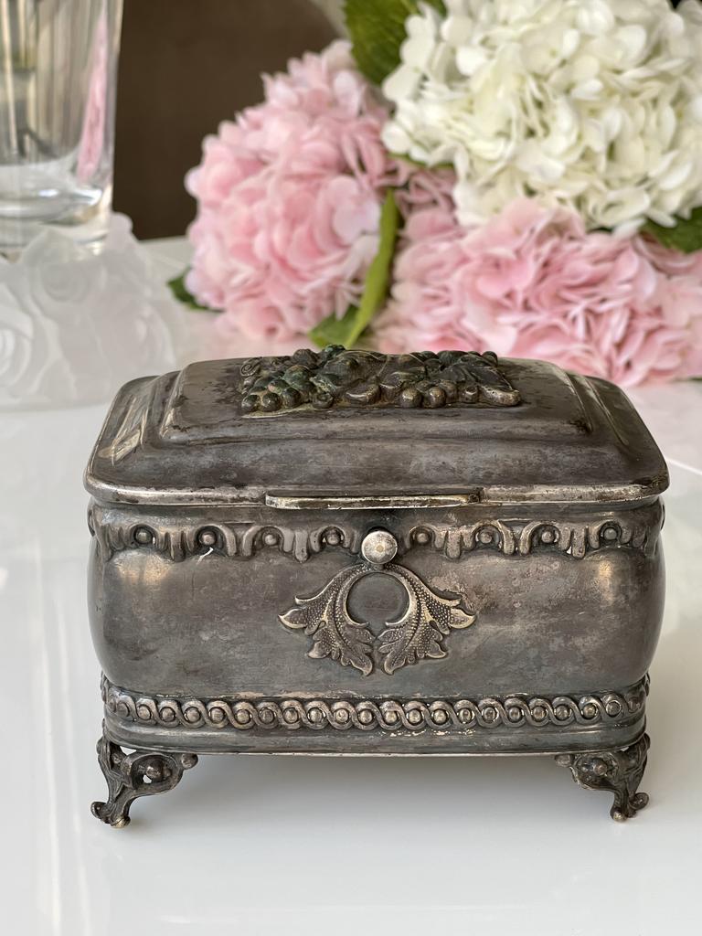 Антикварная шкатулка Фраже