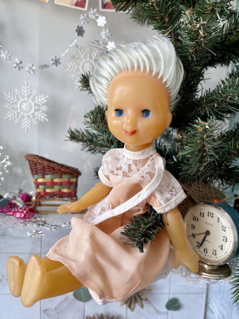 Шарнирная советская кукла