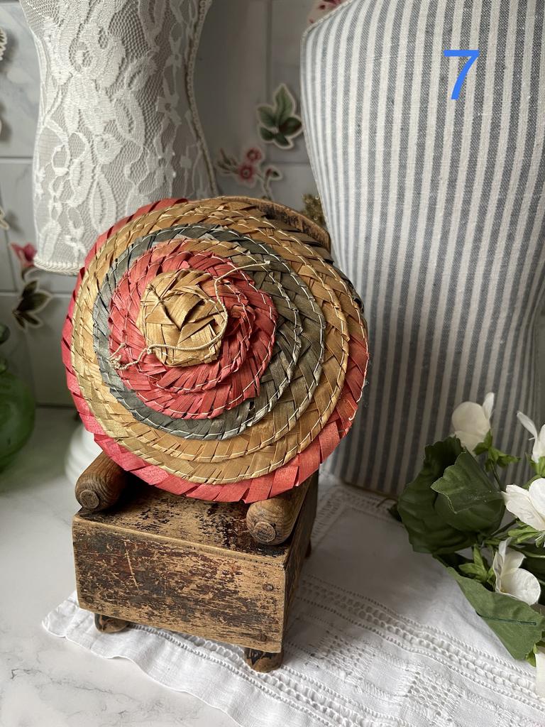 Шляпка старинная кукольная