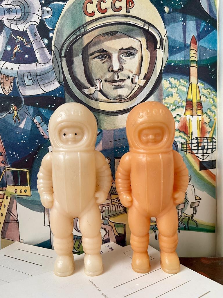 Космонавт СССР; куклы и игрушки СССР