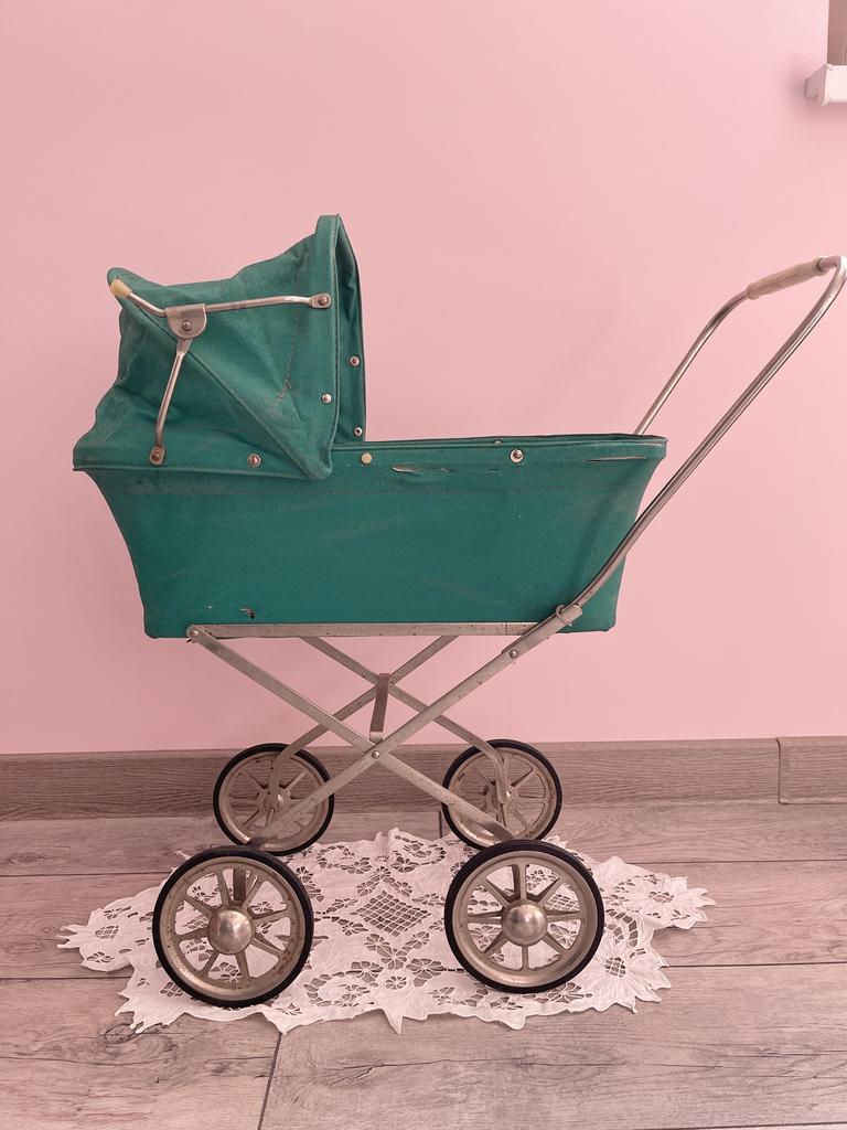 Кукольная коляска, с этикеткой.  СССР